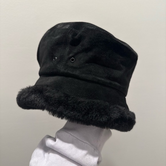 Eric Javits Black Faux Fur Bucket Hat - Picture 3 of 6